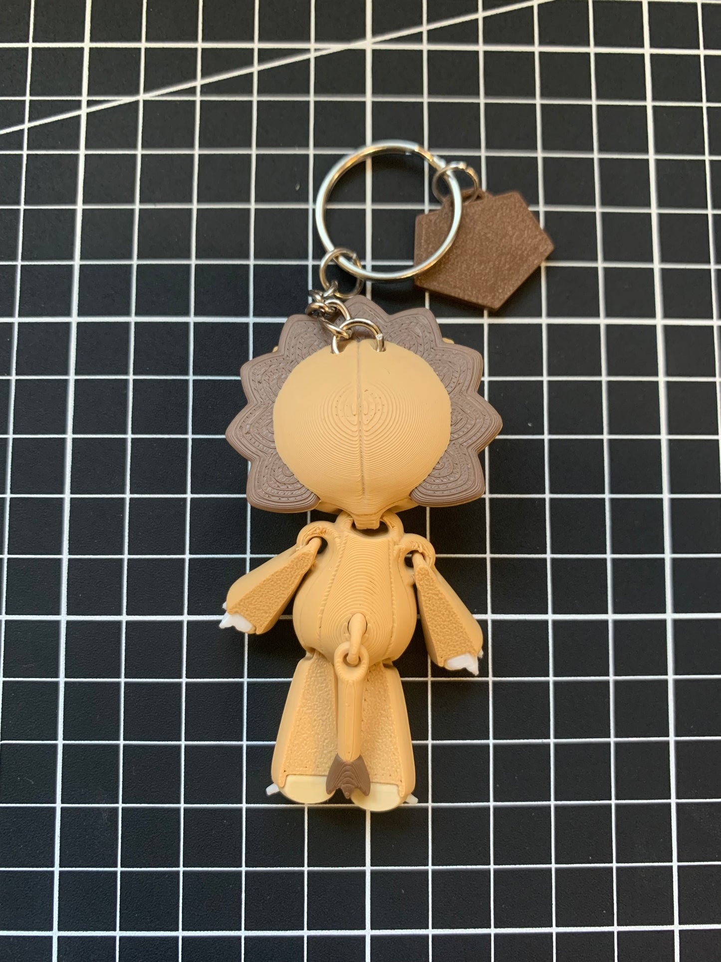 Kon - Articulated Keychain
